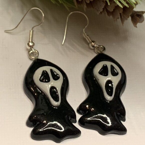 Scare Earring, Horror Movie Earring, Halloween Earring, Death Earring, Skeleton - Picture 4 of 7